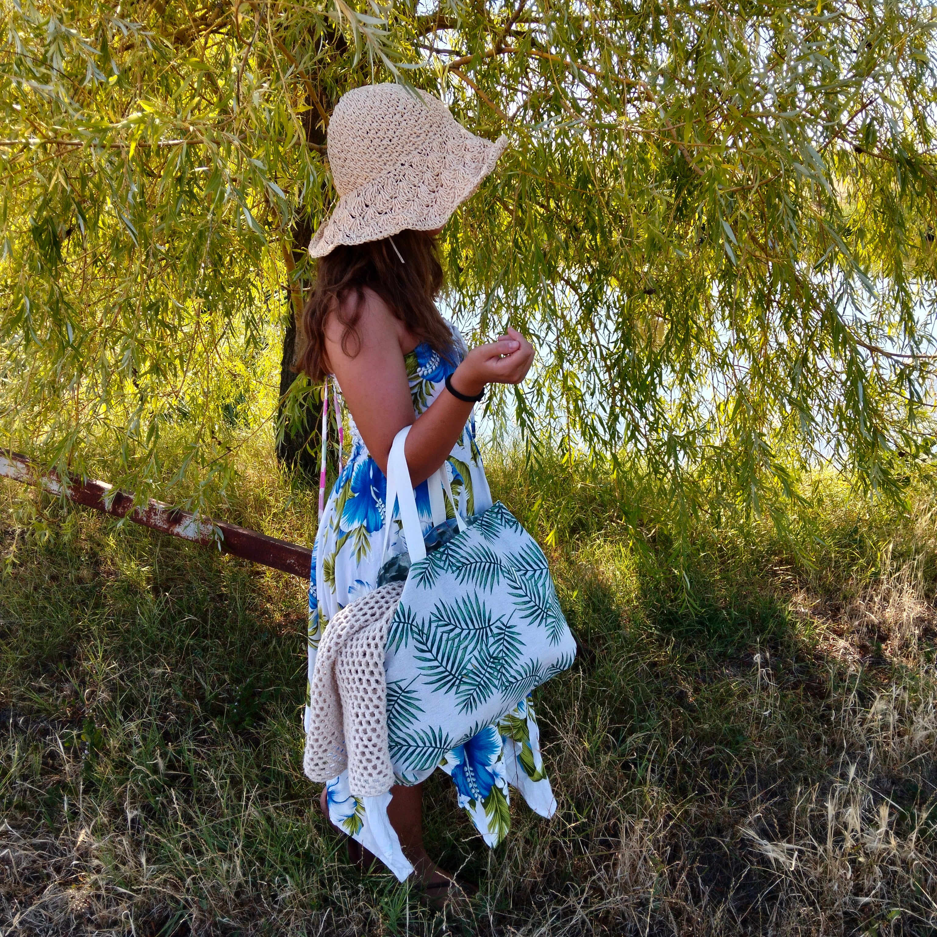 Tote Bag With Print Of Leaves