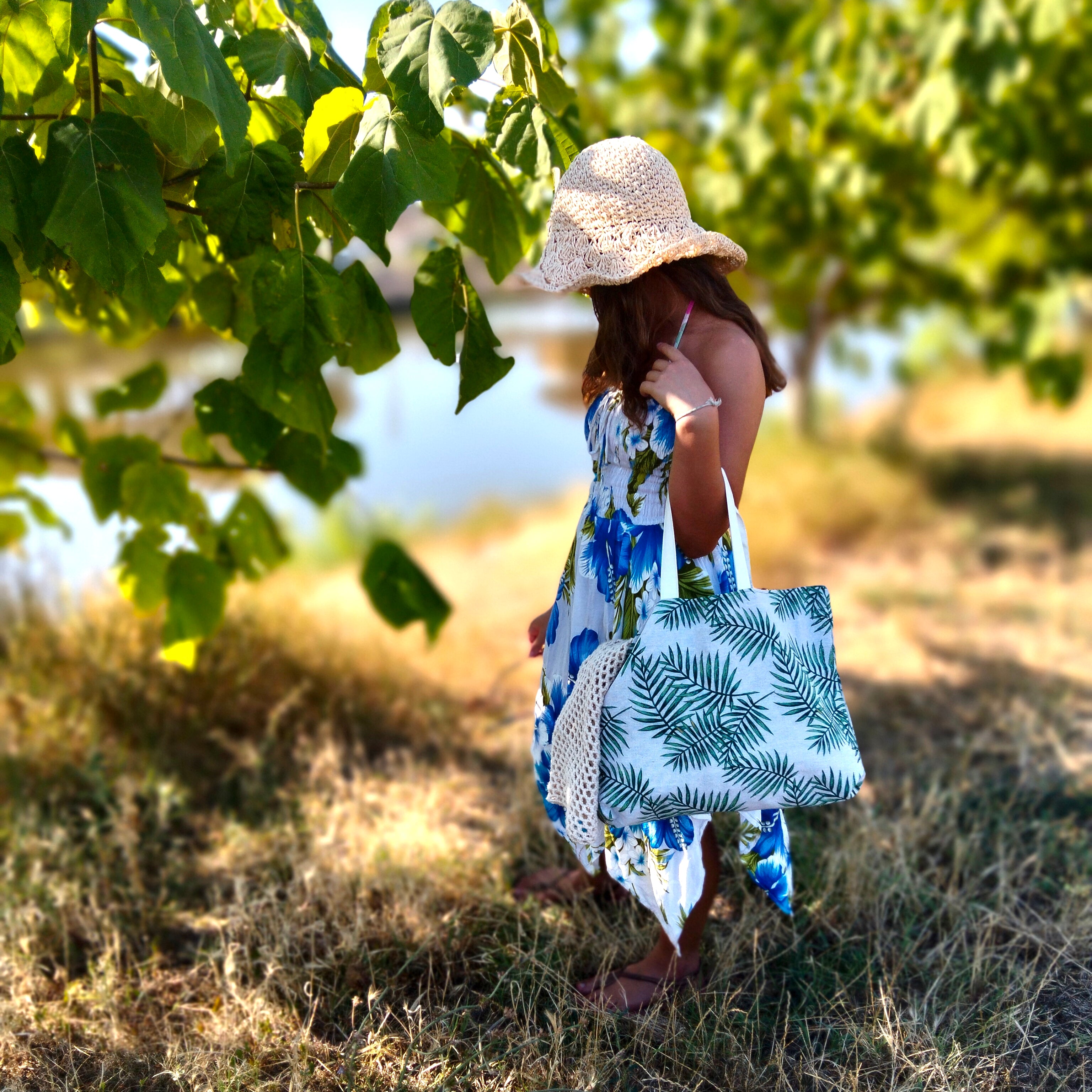 Tote Bag With Print Of Leaves