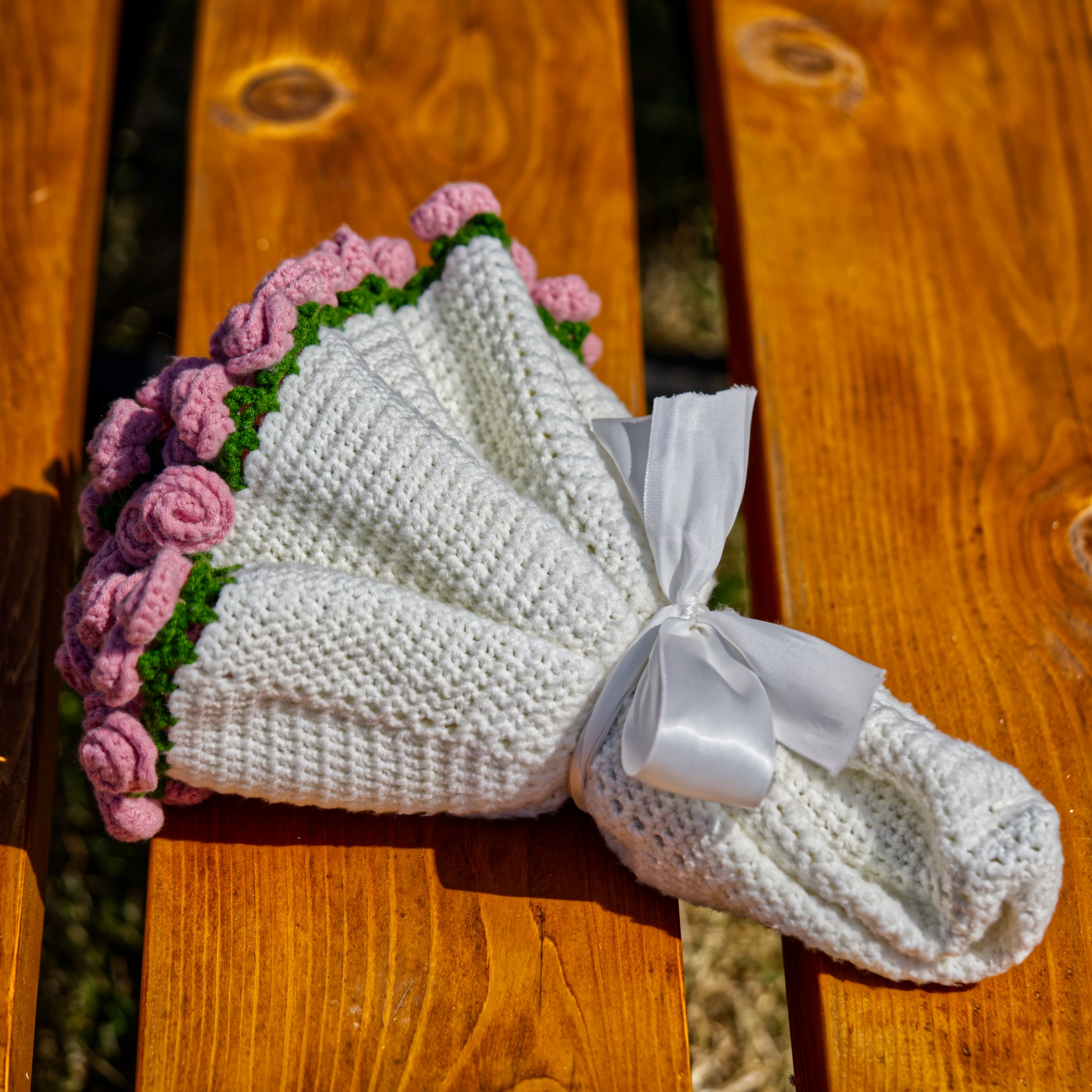 Flower-Bouquet-Shaped Tablecloth