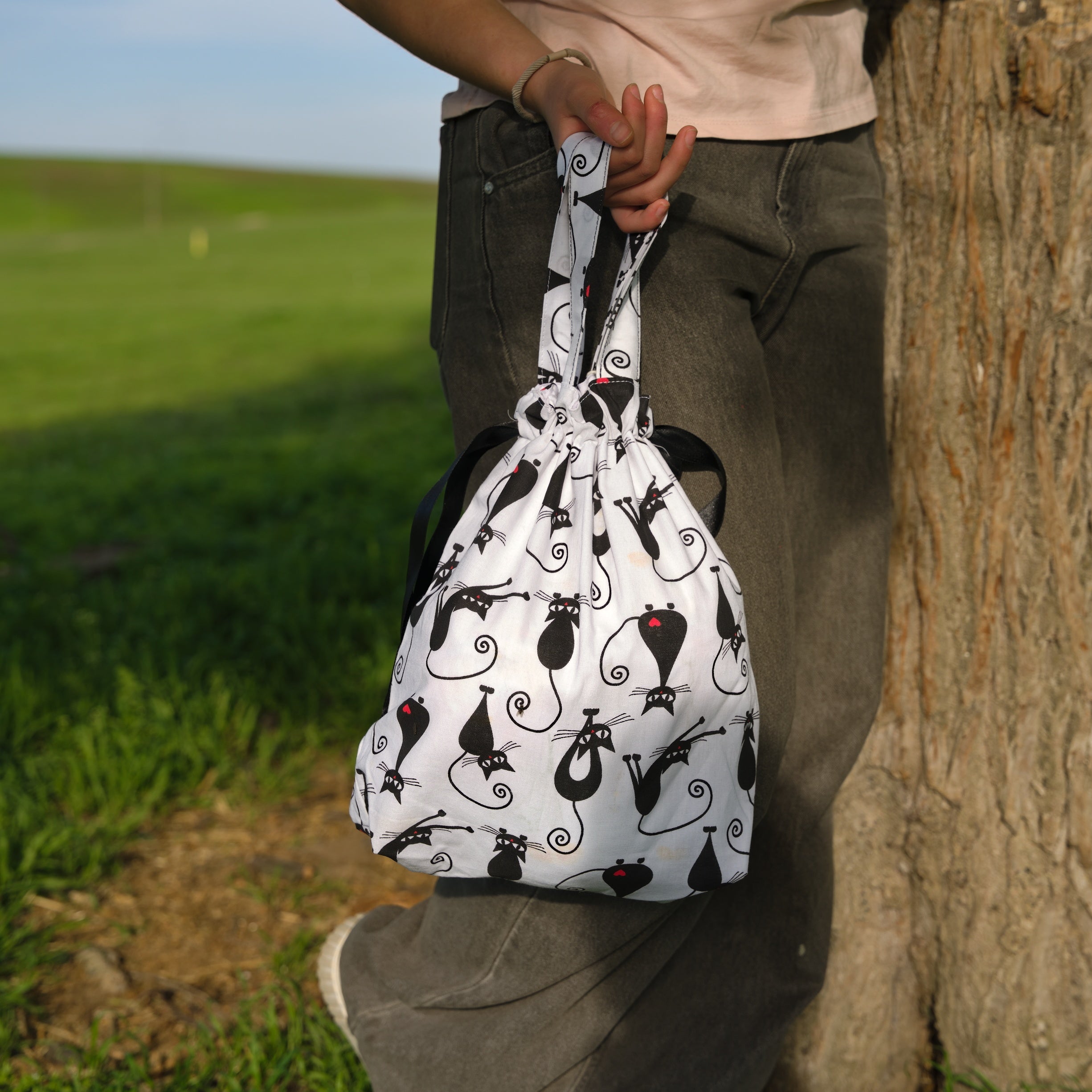 Bag With String and Cats Print