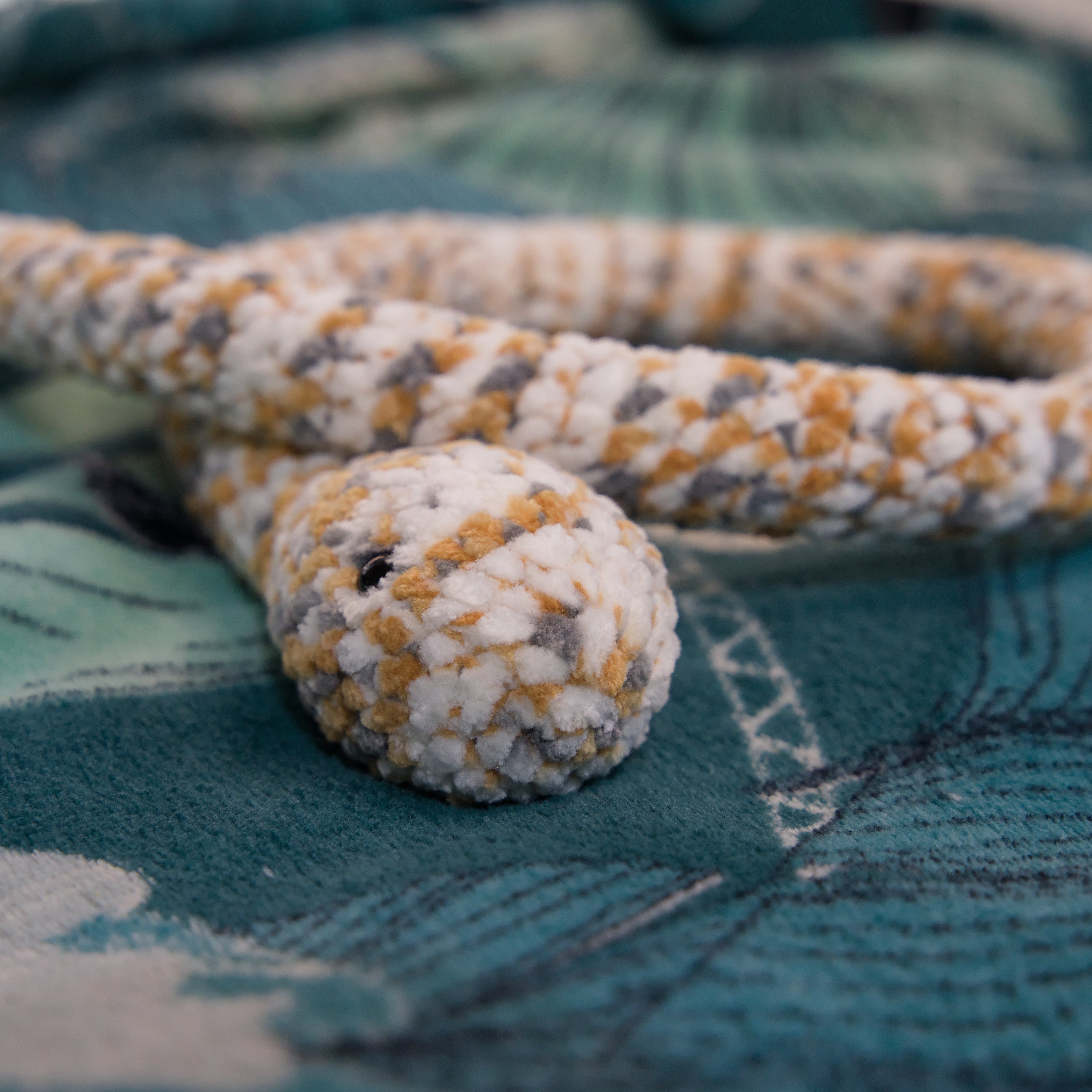 "Pretzel" Snake