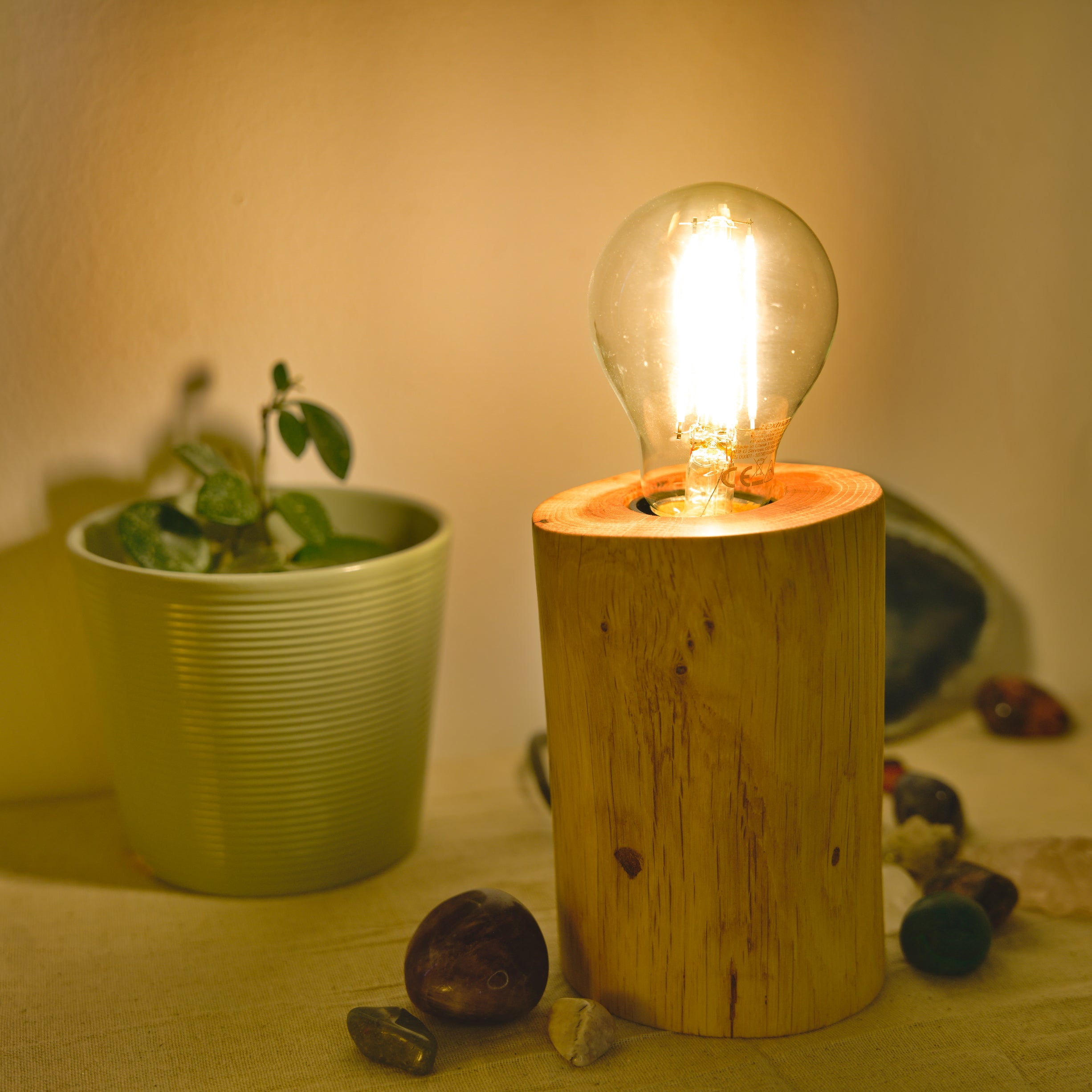 Beech Wood Oval Table Lamp – Natural Finish