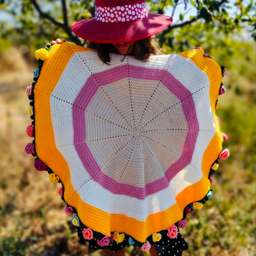 Flower-Bouquet-Shaped Tablecloth